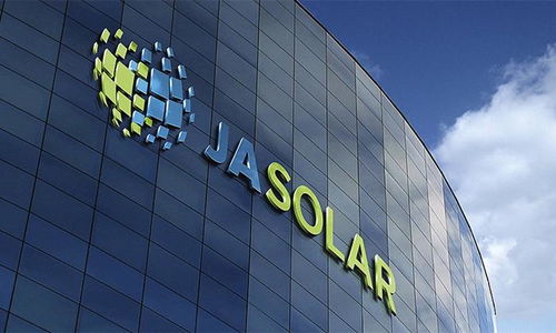 从风光到巨亏46亿 晶澳科技与拓亿科技的光伏行业危机剖析