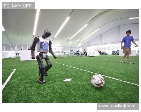 踢足球能转弯的球星是谁技术揭秘及其背后的物理原理解析